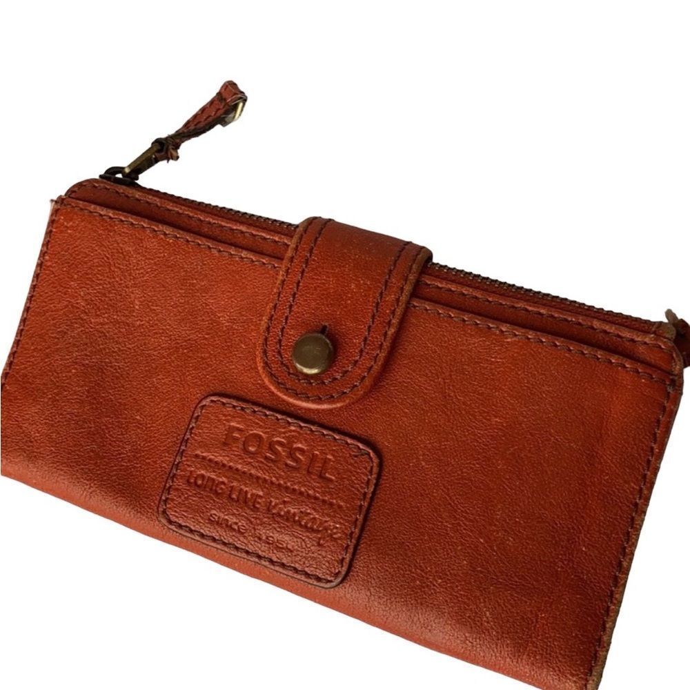Fossil Bunt Orange Pebbled Leather Wallet
